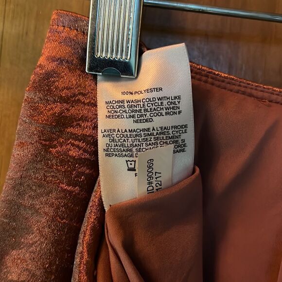 Express Satin Mini Skirt size 0 - Picture 4 of 4